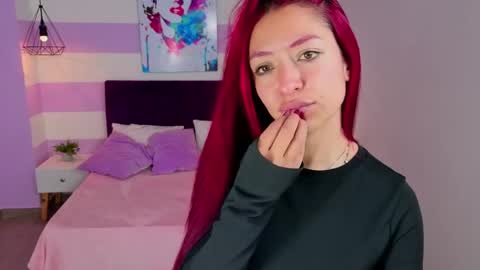 Snapshot of scarlett__bell chatting on April 24, 2026, 12:18 pm Scarlett online show from April 24, 2026, 12:18 pm