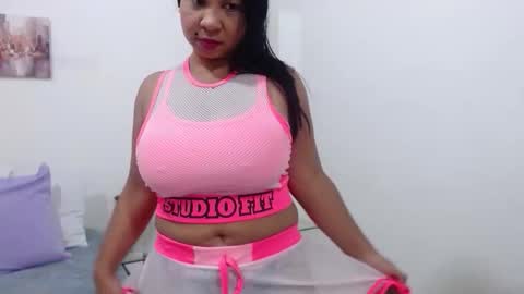 Snapshot of scarlett_adams__ chatting on May 11, 2026, 12:22 pm scarlett_adams__ online show from May 11, 2026, 12:22 pm