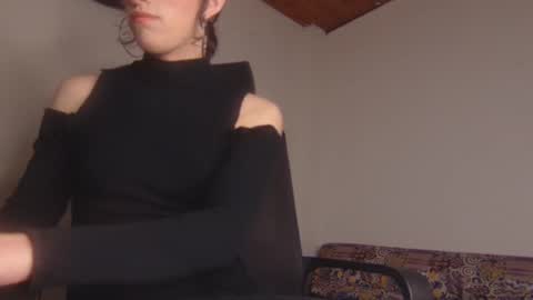 Snapshot of scarlett_crastrawberry chatting on January 17, 2026, 10:46 pm scarlet online show from January 17, 2026, 10:46 pm