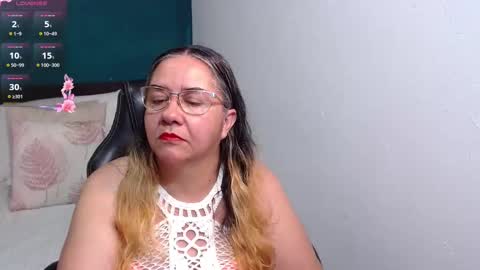 Snapshot of scarlett_duboi1 chatting on October 19, 2025, 2:12 am Scarlett online show from October 19, 2025, 2:12 am