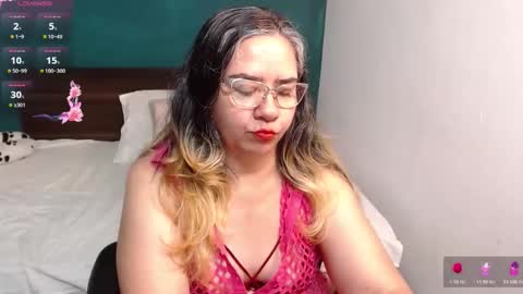 Snapshot of scarlett_duboi1 chatting on November 10, 2025, 9:52 am Scarlett online show from November 10, 2025, 9:52 am