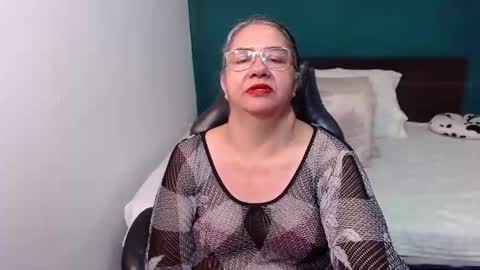 Snapshot of scarlett_duboi1 chatting on November 11, 2025, 1:27 am Scarlett online show from November 11, 2025, 1:27 am