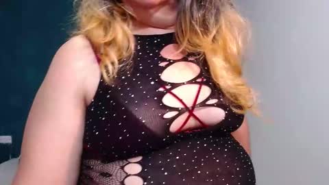 Snapshot of scarlett_duboi1 chatting on November 16, 2025, 12:55 pm Scarlett online show from November 16, 2025, 12:55 pm