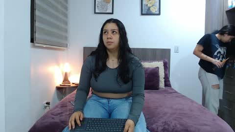 Snapshot of scarlett_evance chatting on March 31, 2026, 10:15 am Scarlett and Jazmin online show from March 31, 2026, 10:15 am