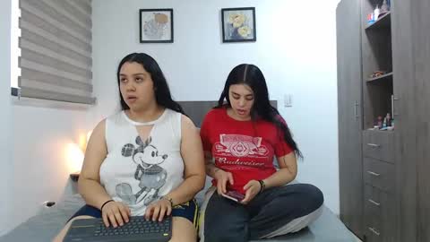 Snapshot of scarlett_evance chatting on April 23, 2026, 11:20 am Scarlett and Jazmin online show from April 23, 2026, 11:20 am
