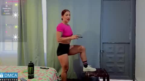 scarlett_fire5 online show from January 17, 2026, 6:11 pm