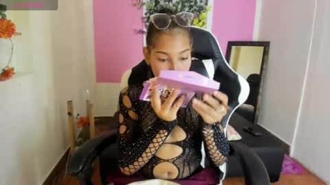scarlett_lune online show from May 21, 2026, 7:10 pm