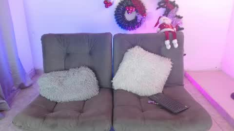 Snapshot of scarlett_mgc chatting on December 27, 2024, 3:53 am Scar Jacob online show from December 27, 2024, 3:53 am