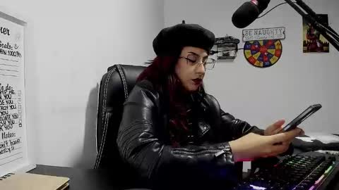 Snapshot of scarlett_sen chatting on December 28, 2024, 1:59 pm Mistress Scarlett online show from December 28, 2024, 1:59 pm