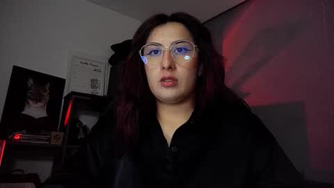 Snapshot of scarlett_sen chatting on October 2, 2025, 2:02 pm Mistress Scarlett online show from October 2, 2025, 2:02 pm