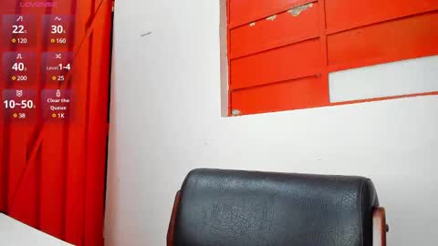 Snapshot of scarlett_skinny02 chatting on December 23, 2024, 2:56 am Isabella online show from December 23, 2024, 2:56 am