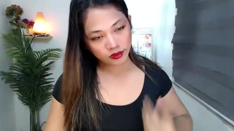 Snapshot of scarlett_sofia69 chatting on November 5, 2025, 11:10 am online show from November 5, 2025, 11:10 am
