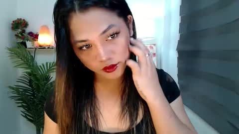Snapshot of scarlett_sofia69 chatting on November 25, 2025, 11:54 am online show from November 25, 2025, 11:54 am