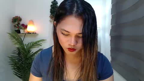 Snapshot of scarlett_sofia69 chatting on December 2, 2025, 7:47 am online show from December 2, 2025, 7:47 am