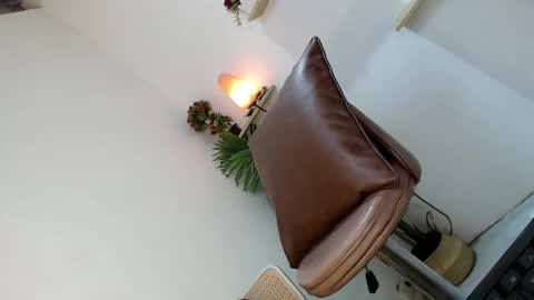 Snapshot of scarlett_sofia69 chatting on March 13, 2026, 6:31 am online show from March 13, 2026, 6:31 am