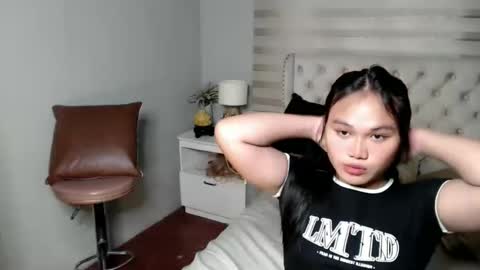 Snapshot of scarlett_sofia69 chatting on April 15, 2026, 8:10 am online show from April 15, 2026, 8:10 am