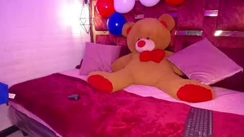 scarlett_squerit online show from July 6, 2026, 1:41 pm