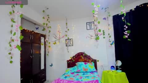 Snapshot of scarlett_summers_ chatting on March 15, 2026, 1:22 am Scarlett Summers online show from March 15, 2026, 1:22 am