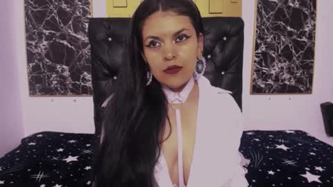 Snapshot of scarlett_w0lf chatting on February 25, 2026, 3:32 pm Scarlett online show from February 25, 2026, 3:32 pm