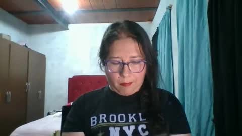 Snapshot of scarlett_widow chatting on November 16, 2025, 3:01 am scarlett_widow online show from November 16, 2025, 3:01 am