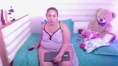 Snapshot of scarlettbooty chatting on May 6, 2026, 9:47 am scarlettbooty online show from May 6, 2026, 9:47 am