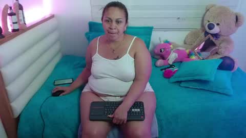 Snapshot of scarlettbooty chatting on May 7, 2026, 9:58 am scarlettbooty online show from May 7, 2026, 9:58 am