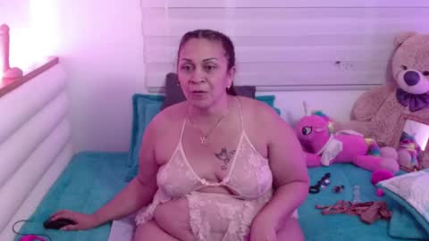 Snapshot of scarlettbooty chatting on May 11, 2026, 2:45 pm scarlettbooty online show from May 11, 2026, 2:45 pm