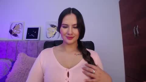 Snapshot of scarlettbrowmn chatting on January 10, 2025, 6:42 am Sara online show from January 10, 2025, 6:42 am