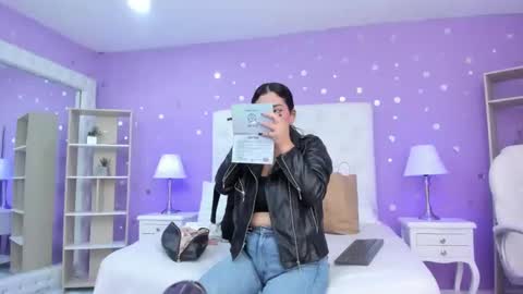 Snapshot of scarlette_15 chatting on November 15, 2025, 3:15 am Scarlette online show from November 15, 2025, 3:15 am