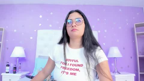 Snapshot of scarlette_15 chatting on February 4, 2026, 3:12 am Scarlette online show from February 4, 2026, 3:12 am