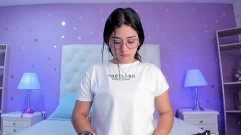 Snapshot of scarlette_15 chatting on February 20, 2026, 3:14 am Scarlette online show from February 20, 2026, 3:14 am