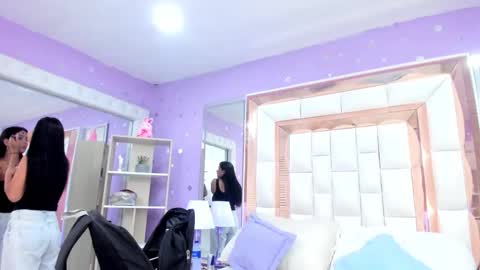 Snapshot of scarlette_15 chatting on May 19, 2026, 3:13 am Scarlette online show from May 19, 2026, 3:13 am