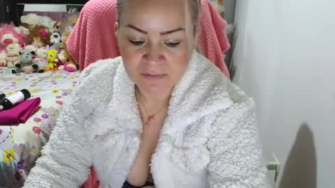 Scarlette online show from January 10, 2025, 10:39 am