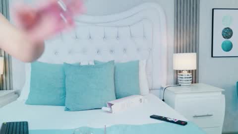 Snapshot of scarlettpetrovaa chatting on March 21, 2026, 11:26 am Scarlett Petrova online show from March 21, 2026, 11:26 am