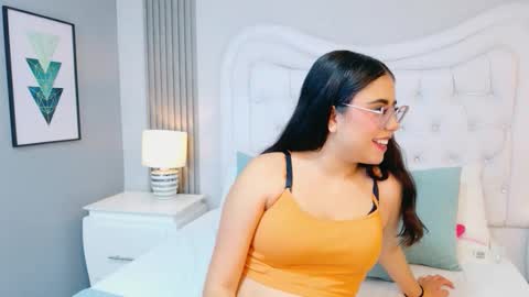 Snapshot of scarlettpetrovaa chatting on March 28, 2026, 11:32 am Scarlett Petrova online show from March 28, 2026, 11:32 am