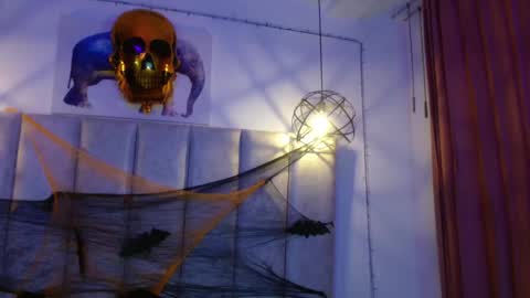 Scarlett online show from November 2, 2025, 4:37 am