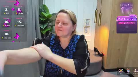 Snapshot of scarlettsoft chatting on January 6, 2026, 5:33 am Scarlett online show from January 6, 2026, 5:33 am