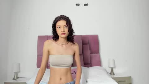 Snapshot of scarlettt_moon chatting on January 5, 2025, 12:21 pm scarlettt_moon online show from January 5, 2025, 12:21 pm