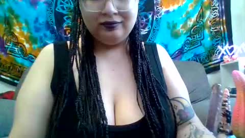 scarletttdesires online show from February 11, 2026, 9:09 pm
