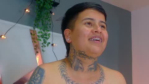 Snapshot of scarlettvex__ chatting on November 4, 2025, 8:41 pm S C A R L E T T online show from November 4, 2025, 8:41 pm