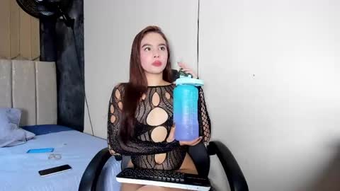 scarletzaint online show from May 8, 2026, 9:09 pm