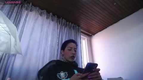 Snapshot of scarllett_bdsm chatting on May 9, 2026, 12:43 pm Scarllett online show from May 9, 2026, 12:43 pm