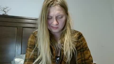 Snapshot of scartit chatting on January 15, 2025, 1:23 am ScarTit Bernhard online show from January 15, 2025, 1:23 am