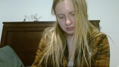 Snapshot of scartit chatting on February 5, 2025, 3:45 am ScarTit Bernhard online show from February 5, 2025, 3:45 am