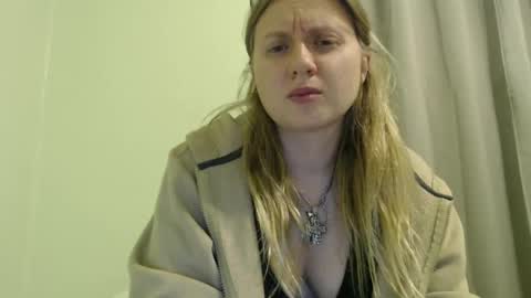 Snapshot of scartit chatting on October 16, 2025, 3:40 am ScarTit Bernhard online show from October 16, 2025, 3:40 am