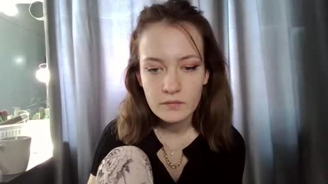 Elsa online show from November 24, 2025, 10:37 am