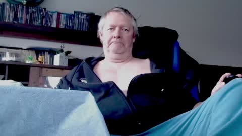 Snapshot of schnatter66 chatting on December 23, 2024, 9:38 am Thomas online show from December 23, 2024, 9:38 am