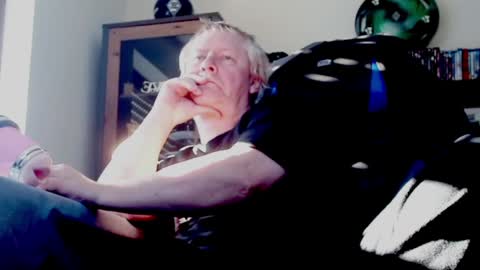 Snapshot of schnatter66 chatting on February 3, 2025, 12:14 pm Thomas online show from February 3, 2025, 12:14 pm