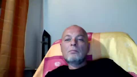 schnibschnab online show from October 1, 2025, 12:16 am