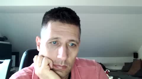 Snapshot of schnuckigeil chatting on February 11, 2025, 2:57 pm Dildomen online show from February 11, 2025, 2:57 pm